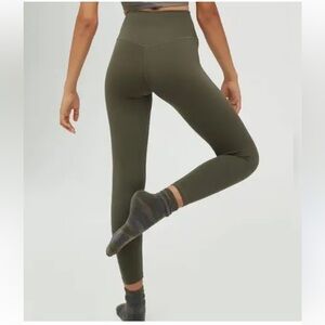 Aerie || Offline by real me high waisted 7/8 leggings
